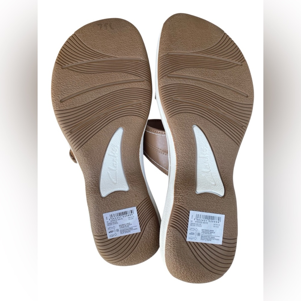 Clarks Women's Cloudsteppers Breeze Maye Sandals: Warm Beige (Chaud) 9m View 4